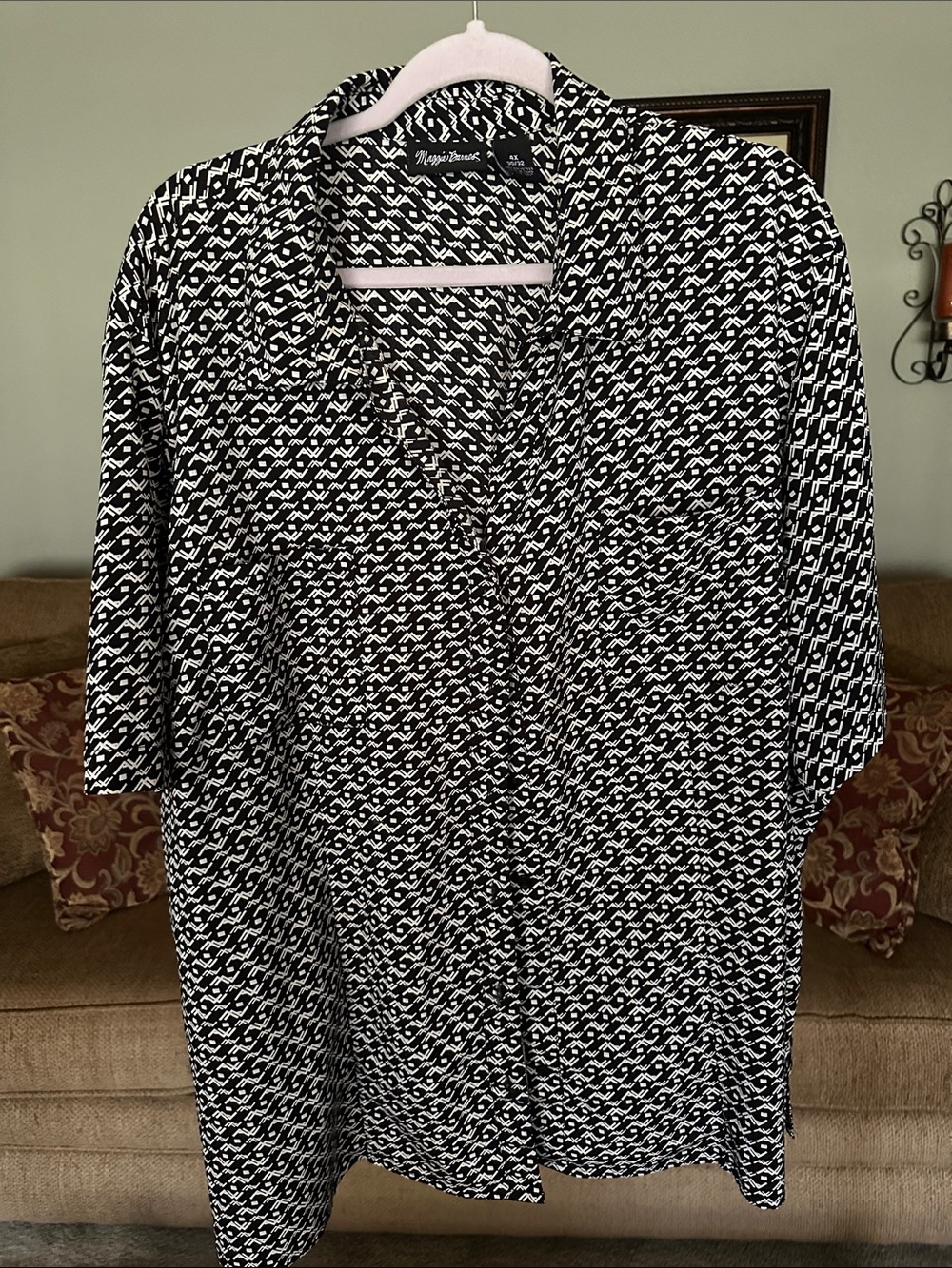 Maggy London Black and White Geometric Button-Up Blouse